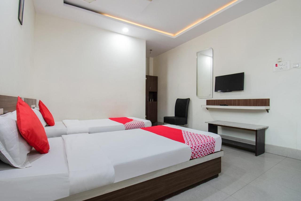 Oyo 44287 Hotel Aarav Plaza Muzaffarpur Exterior foto
