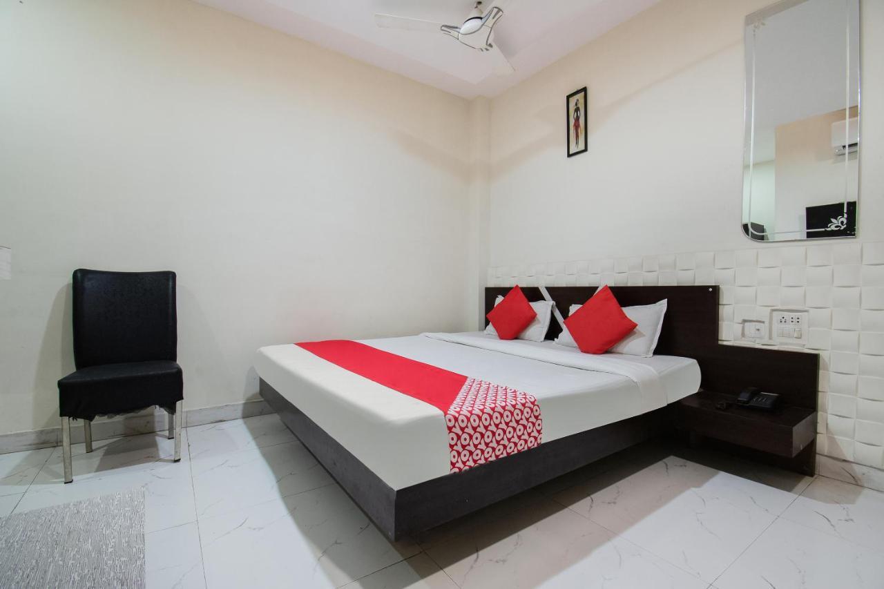 Oyo 44287 Hotel Aarav Plaza Muzaffarpur Exterior foto